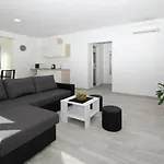 Apartamento Modern Near Cavtat Mocici