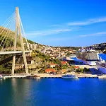 Modern Near Cavtat * Mocici