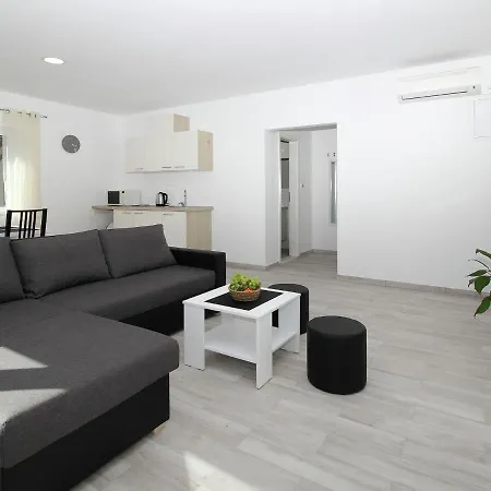 Lejlighed Modern Near Cavtat Mocici