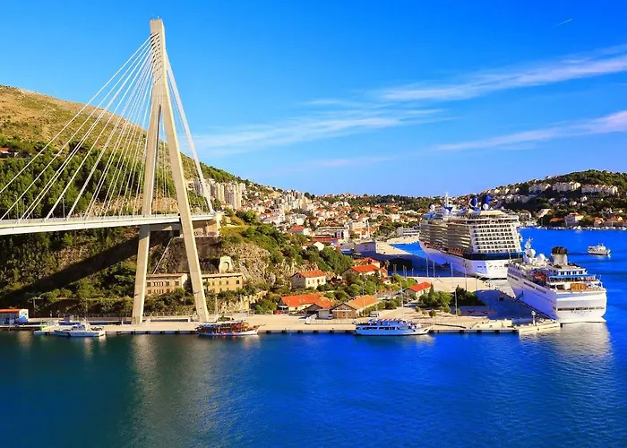 Modern Near Cavtat * Mocici