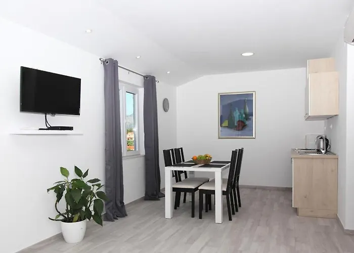 Modern Near Cavtat アパート *